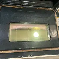 Cleaning detail oven